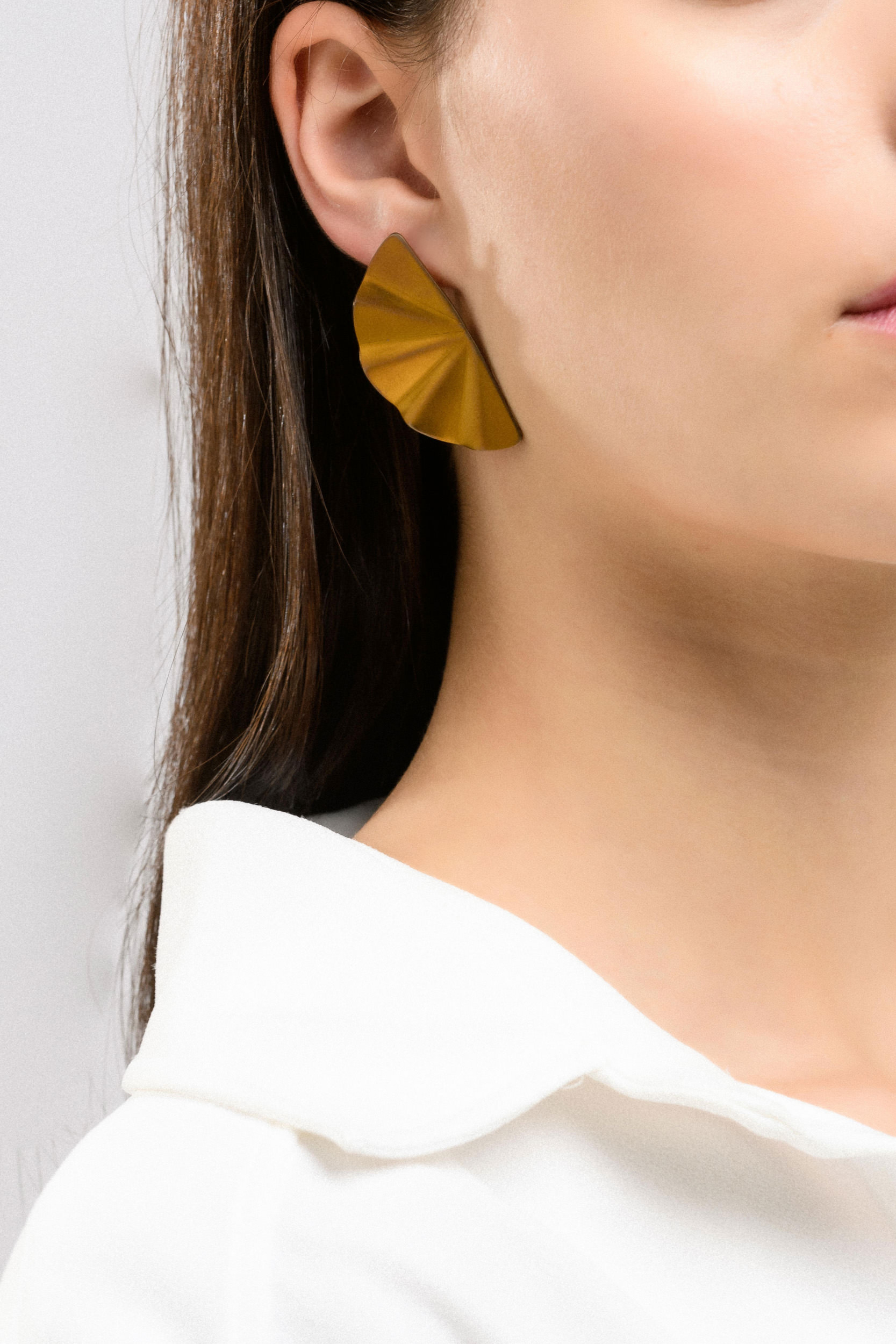 24k Gold Titanium Nattiyan Hoop Earrings, Karan Aujla Nattiyan Earring –  HandTstudio