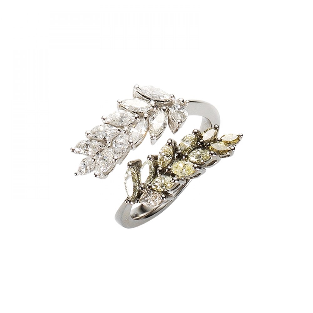 KESSARIS White & Fancy Brown Marquise Diamond Ring DAE104235