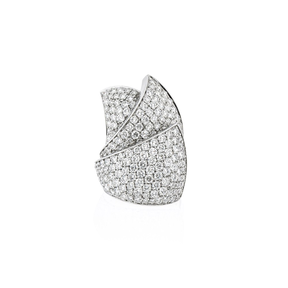 KESSARIS Pavé Diamond Ring DAP10891