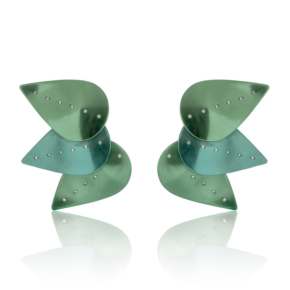 ANASTASIA KESSARIS - Tulip Petal Green Titanium Earrings