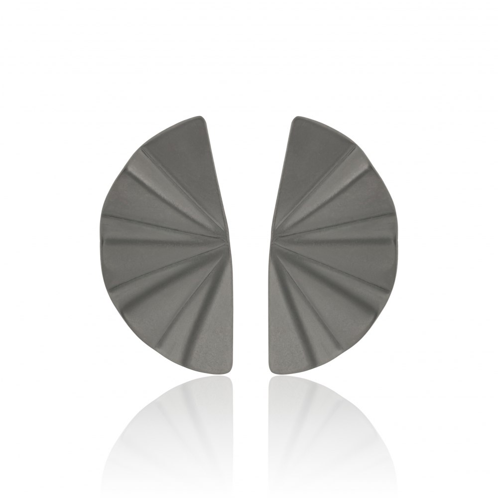 ANASTASIA KESSARIS - Geisha Graphite Titanium Earrings Medium