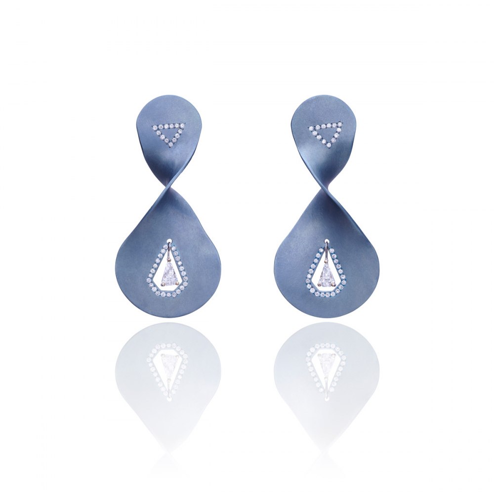 ANASTASIA KESSARIS Diamond Twist Light Blue Titanium Earrings SKP172050