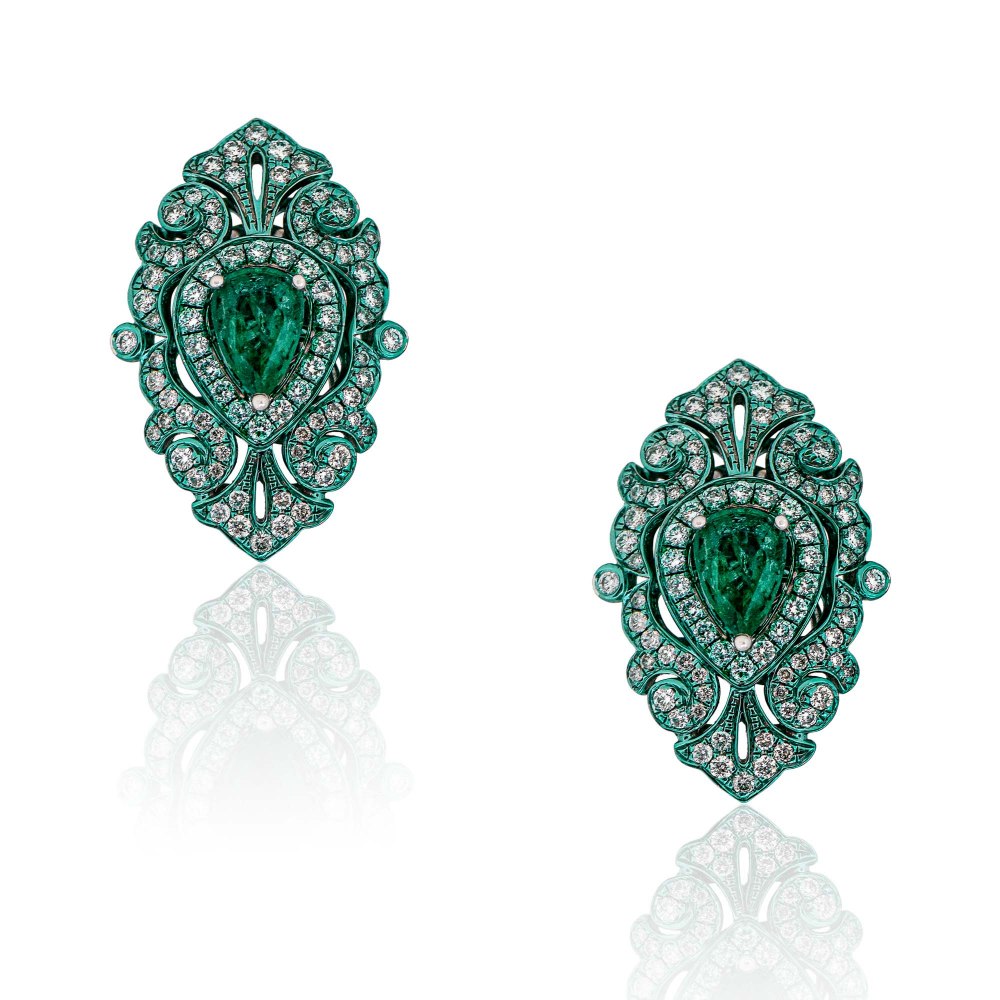 KESSARIS Emerald & Diamond Earrings SKE192625