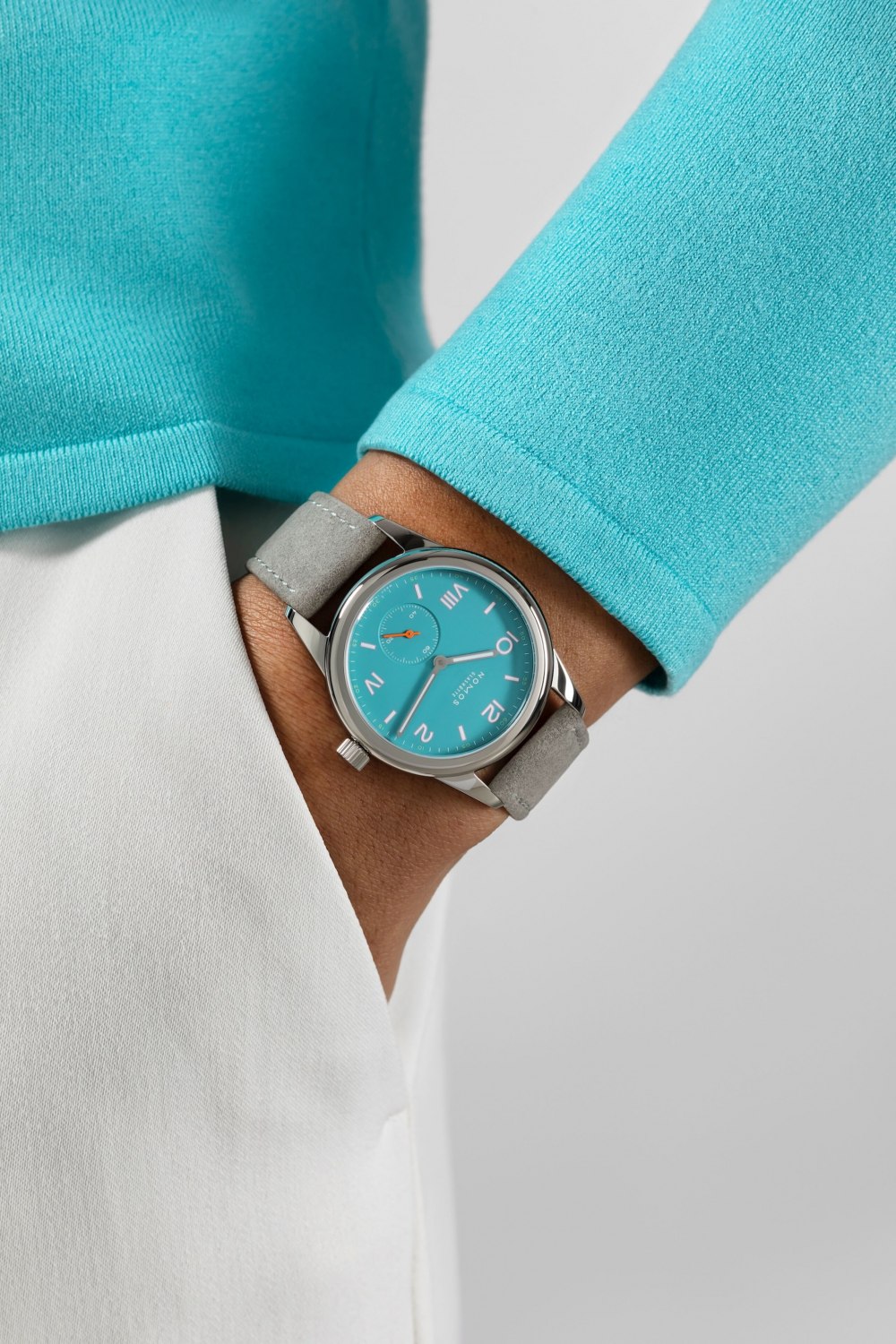 717.GB-Club-Campus-endless-blue-NOMOS-front