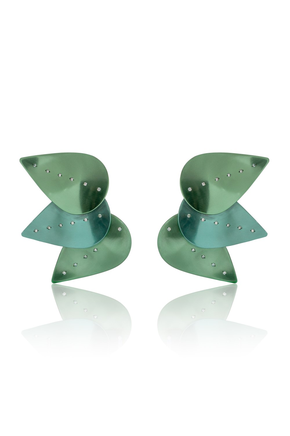 ANASTASIA KESSARIS - Tulip Petal Green Titanium Earrings