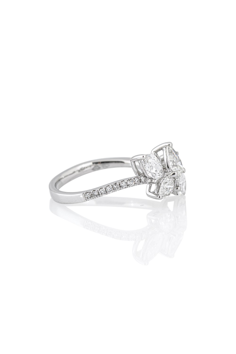 KESSARIS - Flower Diamond Ring