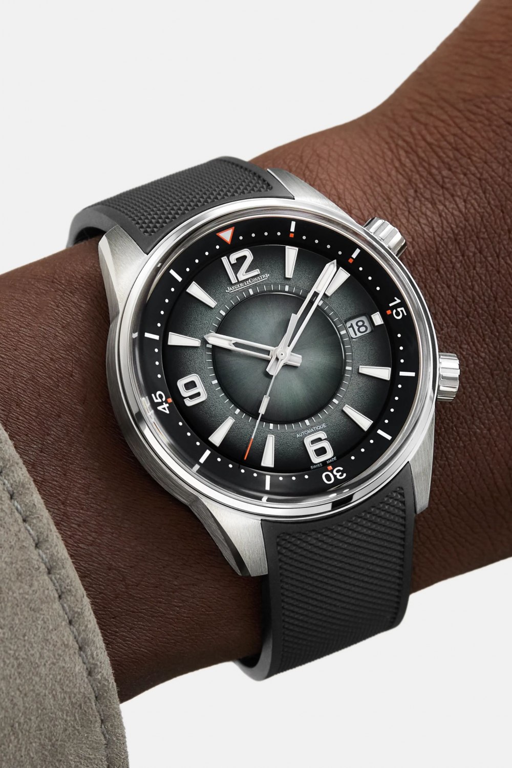 Q9068650-Polaris Date-JAEGER-LECOULTRE
