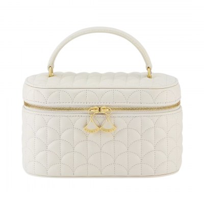 Divas’ Dream Vanity