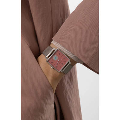 438-Tetra Terra-NOMOS