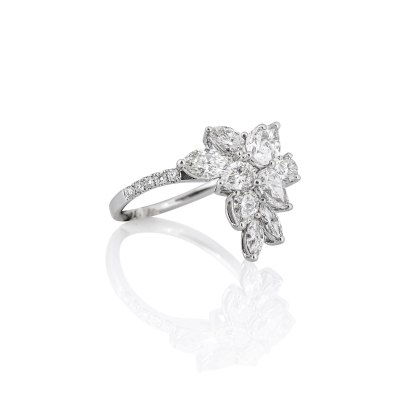 KESSARIS - Diamond Bouquet Ring