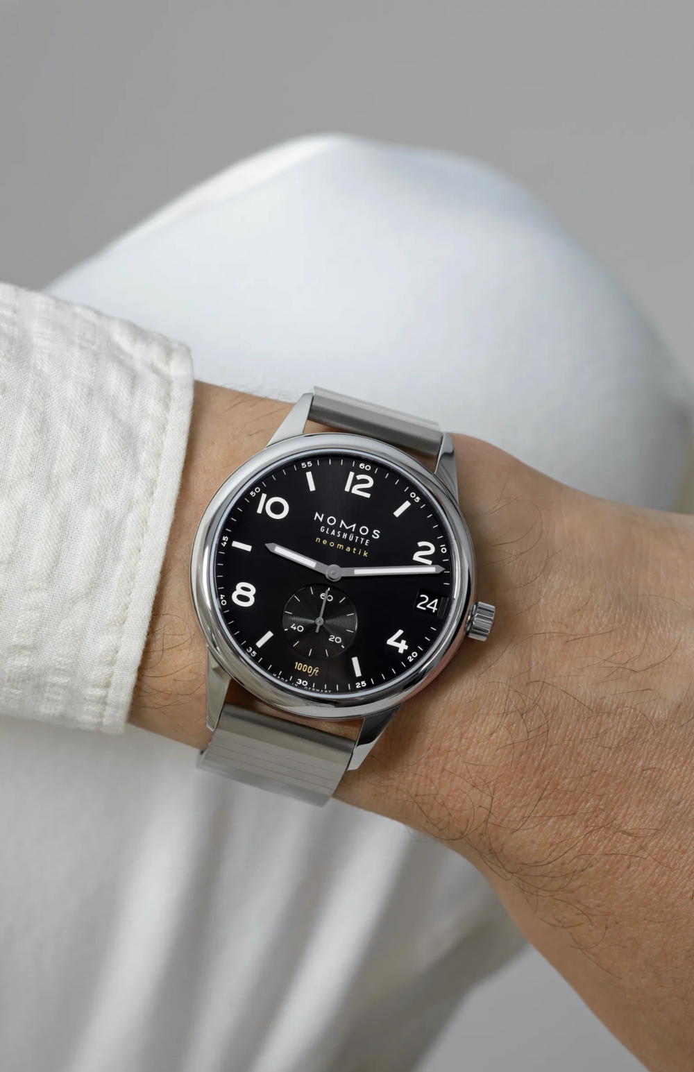 781-Club Sport Neomatik 42 Date Black-NOMOS