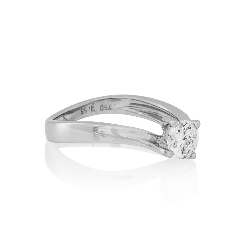 Solitaire Brilliant Diamond Ring 