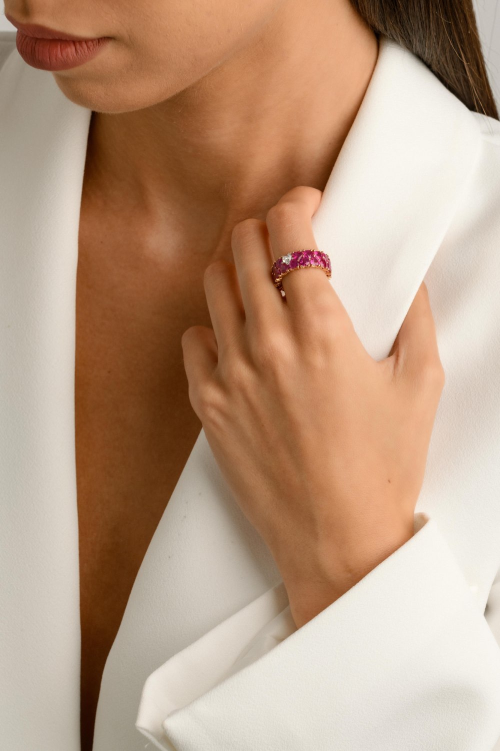 KESSARIS - Ruby Diamond Heart Ring