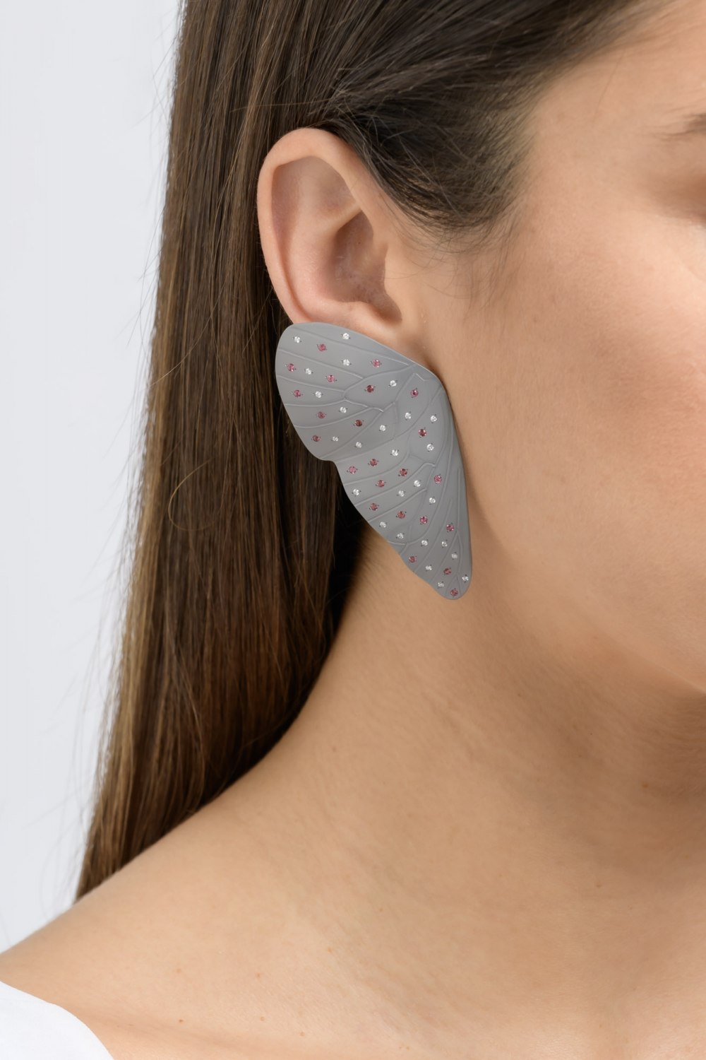 Alas Grey Titanium Diamond Sapphire Earrings