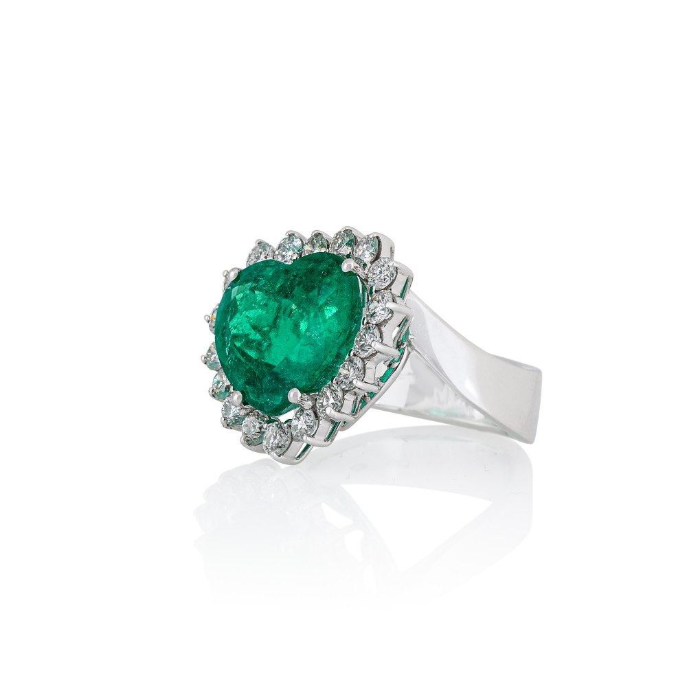Heart Emerald Ring