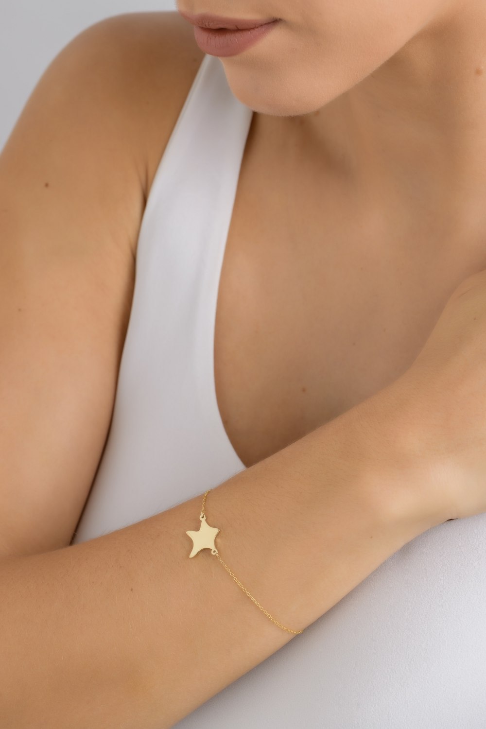 Kessaris-Star Figure Bracelet