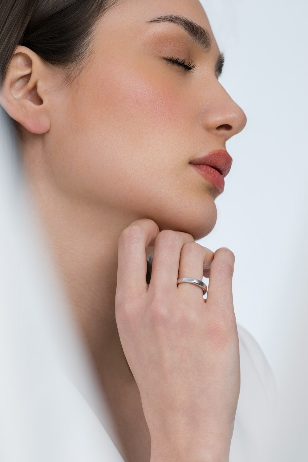 L08-Modern Flat Wedding Bands-Kessaris-577