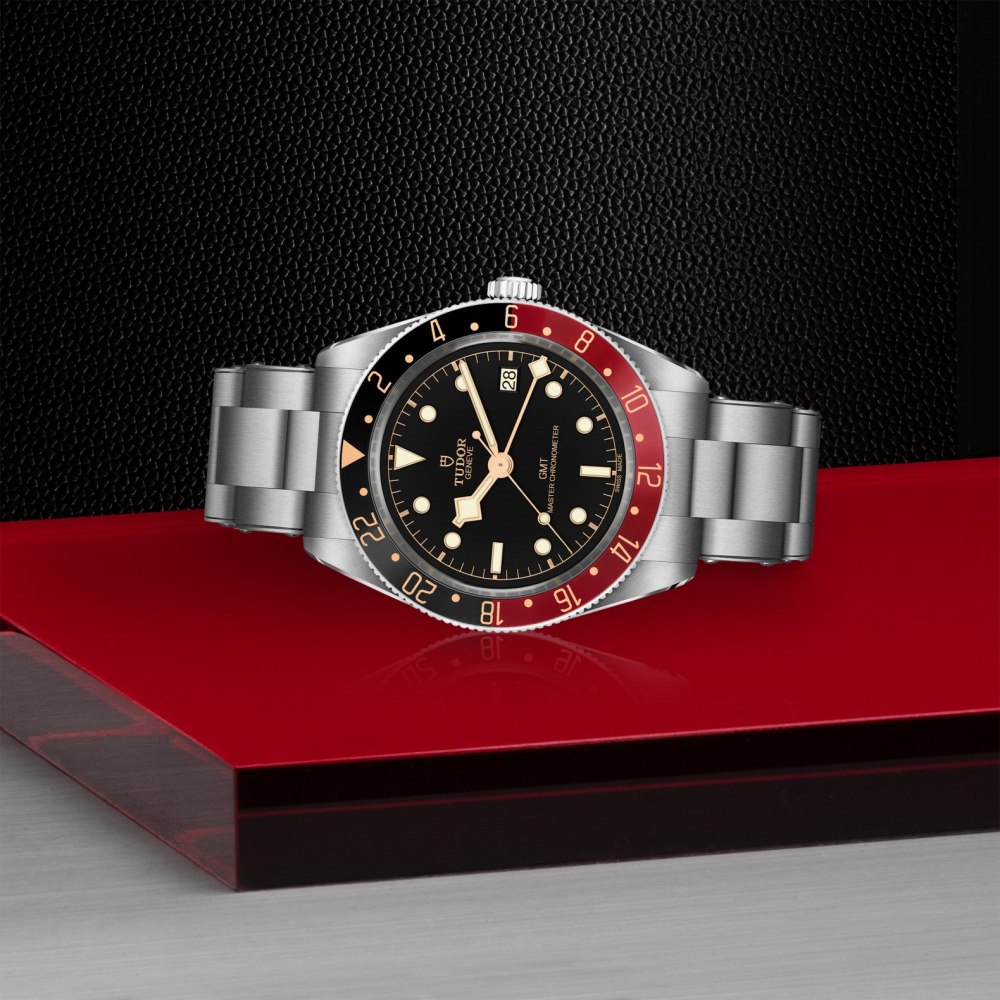 m7939g1a0nru-0001-Black Bay 58 GMT-TUDOR