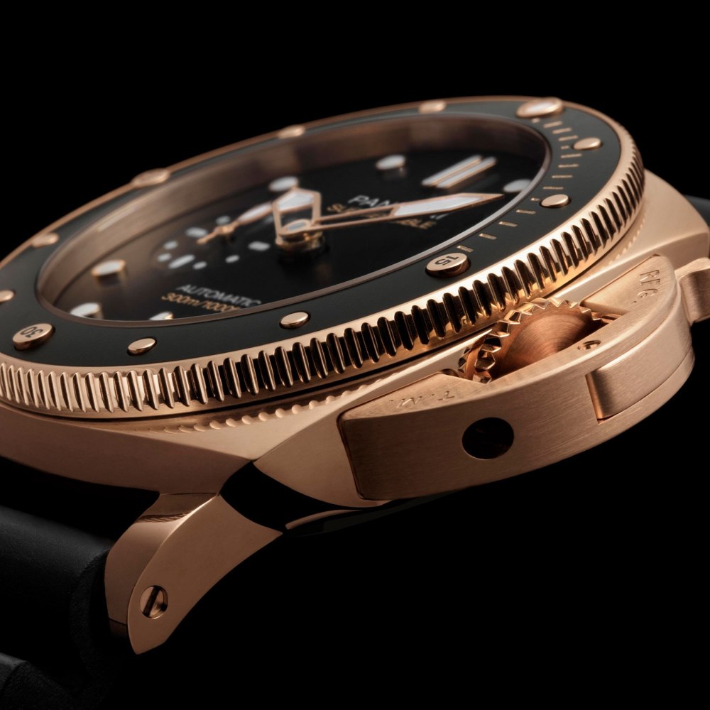 PAM02070-Submersible QuarantaQuattro Goldtech™ OroCarbo-Panerai