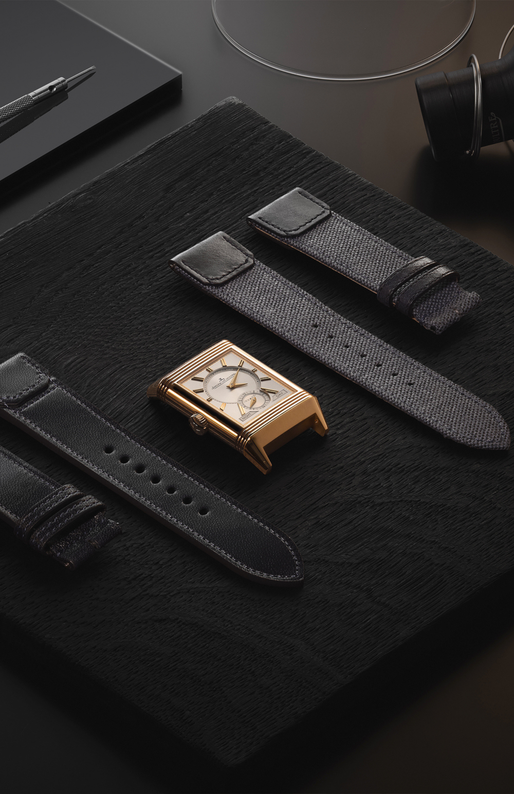 Q3982590-Reverso Tribute Duoface Small Seconds-Jaeger
